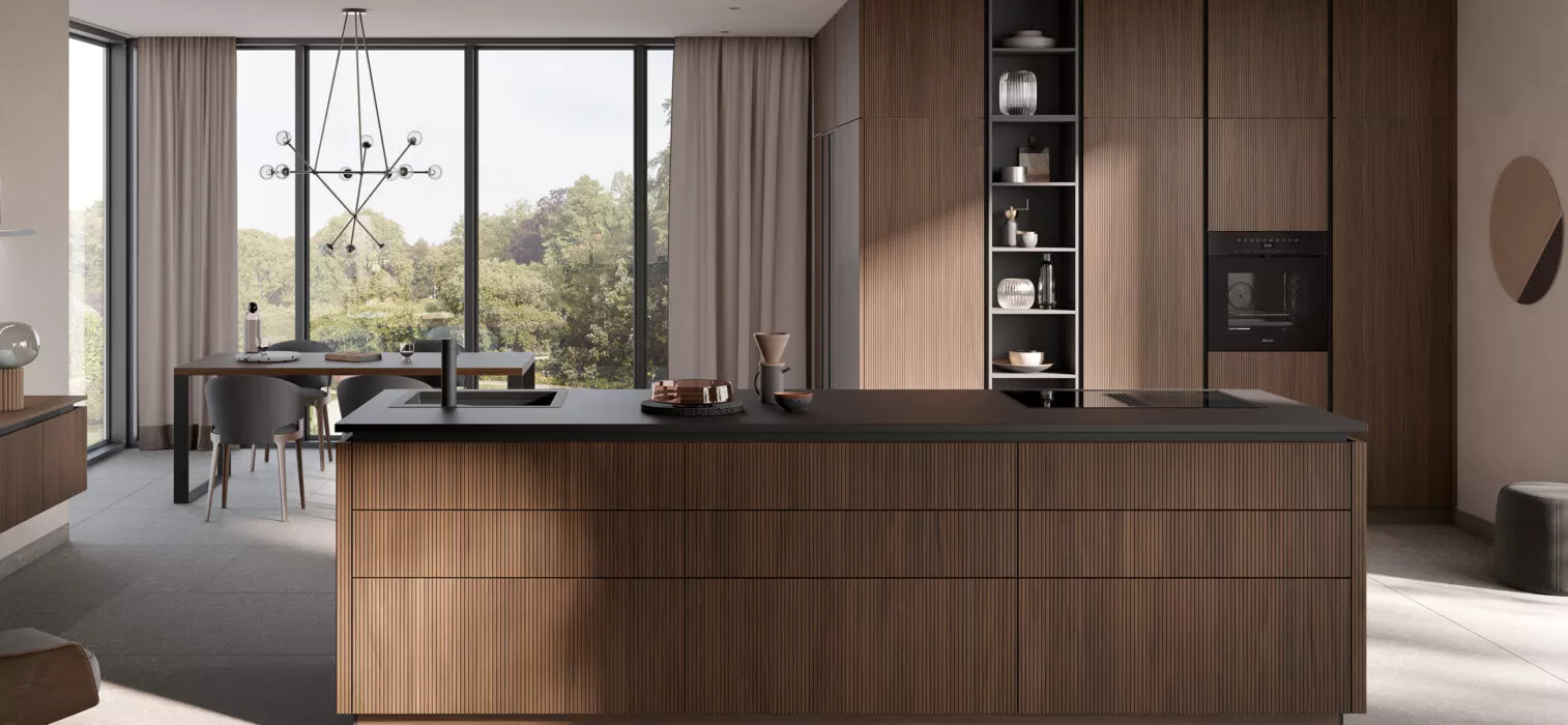 Hochwertige Designküche mit dunklen Holzfronten